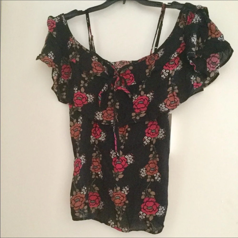 Wild Pearl Ruffled Halter Top - Picture 2 of 5